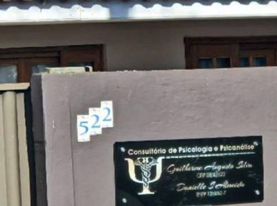 Casa 329m² com 6 suítes e 6 banheiros em São José dos Pinhais