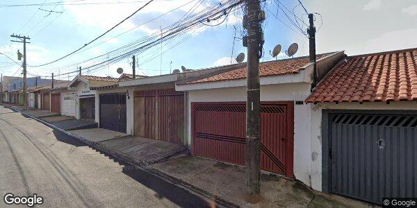 Casa padrão com 2 quartos, 1 banheiro, sala e 49,46m² construída, ocupada