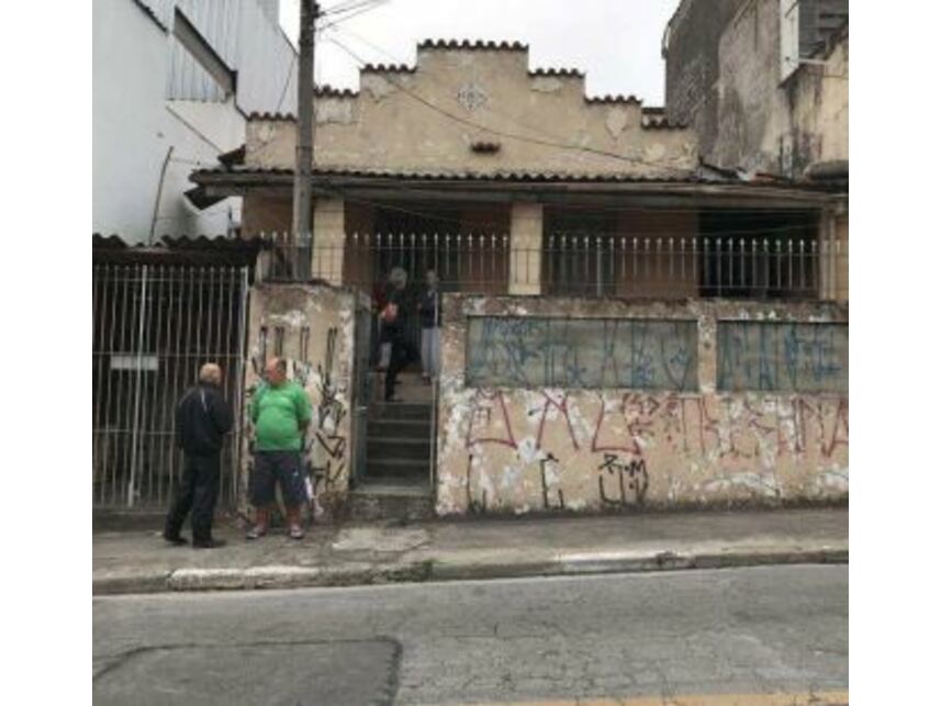 Casa em Leilão com 3 Quartos e 2 Banheiros em São Paulo