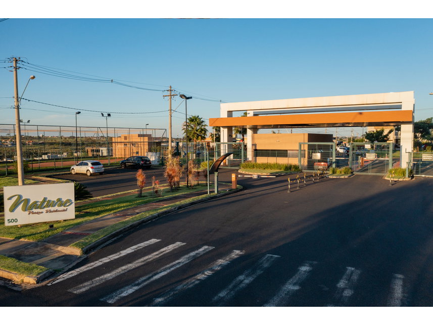 Terreno de 200m² no Parque Residencial Nature I