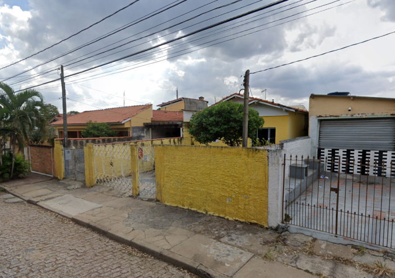 Casa no Jd. Marília com 300m² em Salto-SP