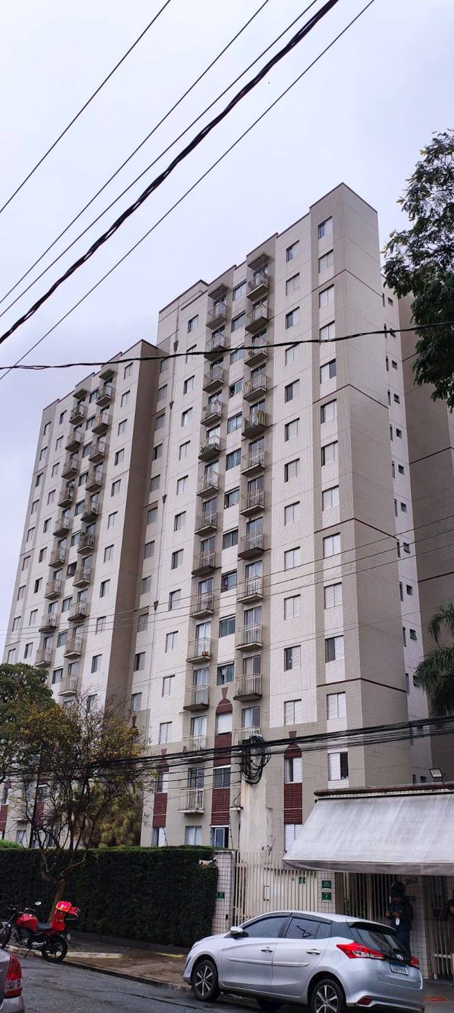 Apartamento com 2 dormitórios e 1 vaga em condomínio