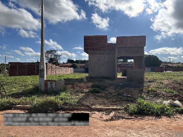 Casa com 40,14m², 1 quarto, 1 banheiro, terreno de 180m²