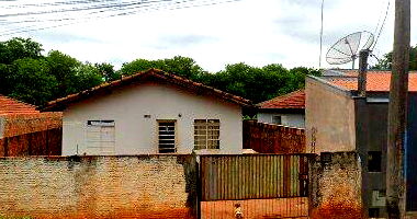 Casa com Terreno de 194,60m² em Adamantina/SP