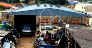 Imóvel Comercial em Monte Sião/MG com Barracão e Escritório