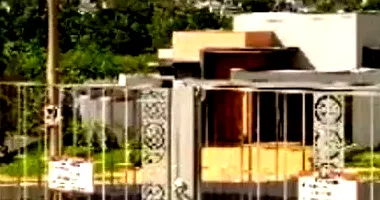 Casa com 148,72m² construídos - Ocupada