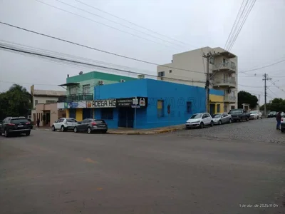 Salas Comerciais 306m² em Santiago/RS