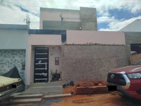 Casa com 3 quartos, 3 banheiros e 1 vaga de garagem