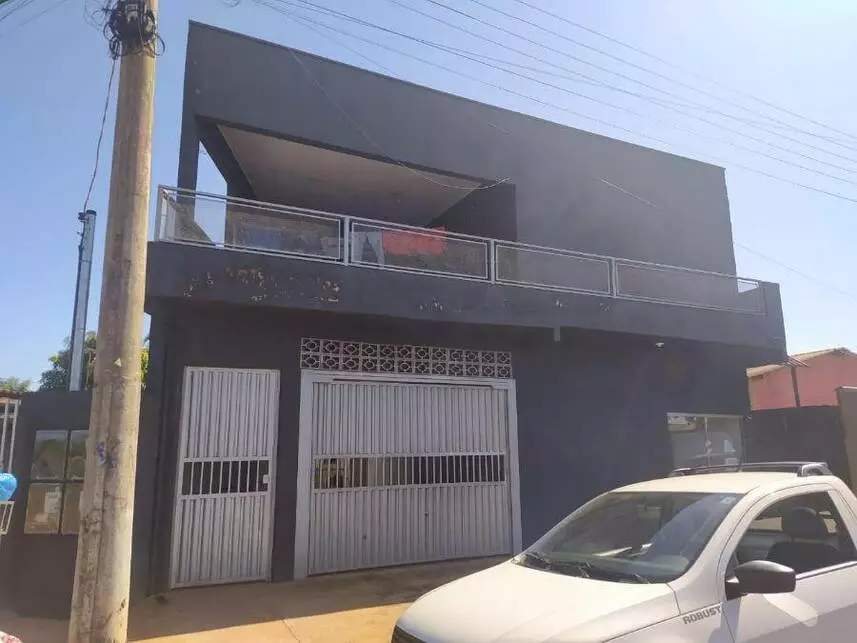 Casa em Leilão com 81m² Construída em Residencial Planalto