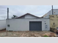Casa com 2 vagas, 184,8m² construídos