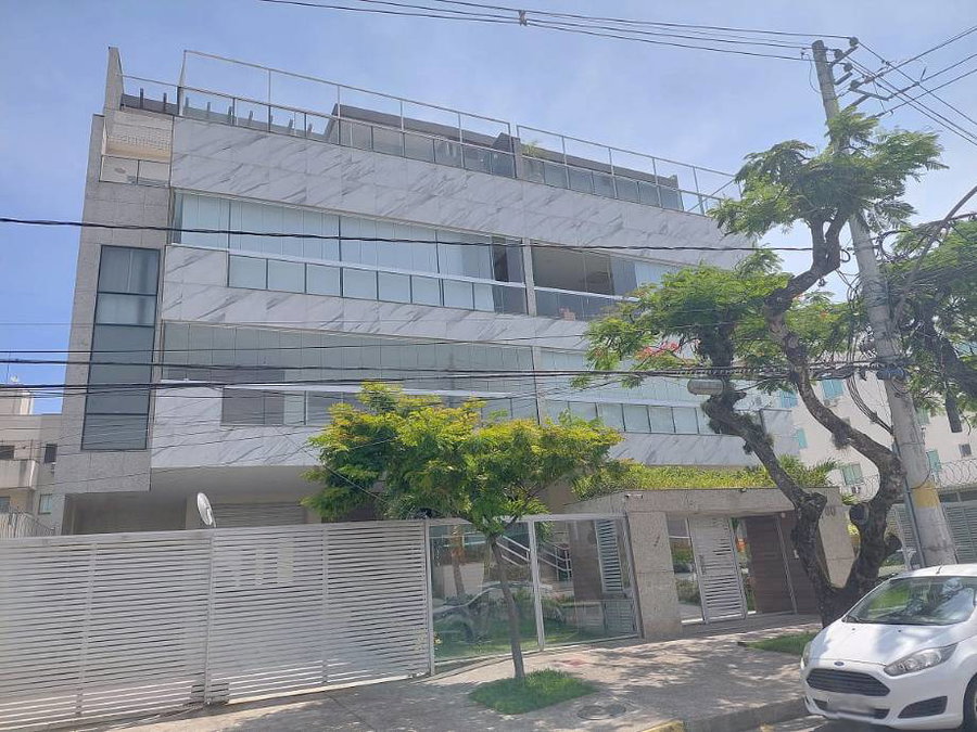 Apartamento com 3 Vagas e 256m² no Recreio