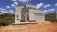 Casa com 3 quartos e 4 banheiros em Brumado - BA