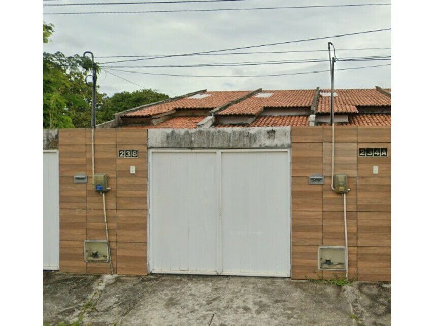 Casa Ocupada em Pavuna com 132m² de Terreno