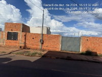 Casa com 2 quartos, 1 banheiro, 49,97m² construída, desocupada