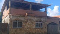 Casa com 3 quartos, 1 banheiro e 1 vaga de garagem, 234 m², ocupada