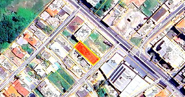 Terreno amplo de 290m² no Estreito, Florianópolis, pronto para construir
