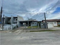 Casa com 139m² construídos em terreno de 360m² - Ocupada