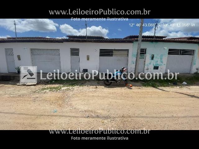 Casa com 2 quartos, 1 banheiro, 1 vaga, 77,88m² construída