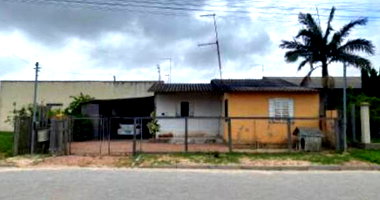 Casa com 2 quartos, 159m², ocupada, ideal para investimento