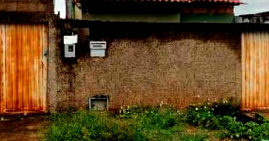 Casa com 2 Quartos e 2 Banheiros em Luziânia