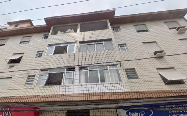 Apartamento com 2 dormitórios em São Vicente/SP