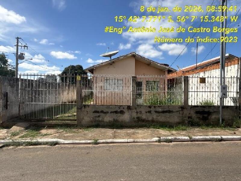 Casa em Várzea Grande/MT com 2 quartos e 194m² de terreno