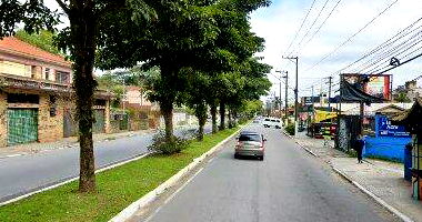 Casa com 326m² no Bairro Roncon em Ribeirão Pires/SP
