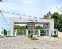Terreno em Condomínio com 1.500m² em Camaçari - BA