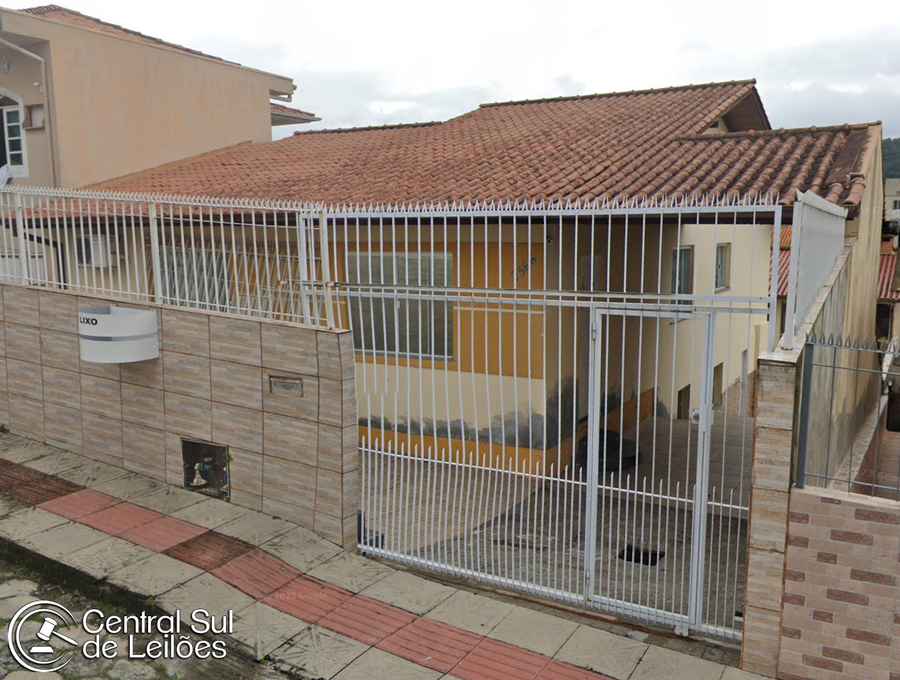 Casa de 2 pavimentos com 149,75m², 3 quartos, 2 banheiros, vaga para 2 carros