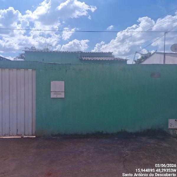 Casa com 2 quartos, área construída 59 m², terreno 250 m²