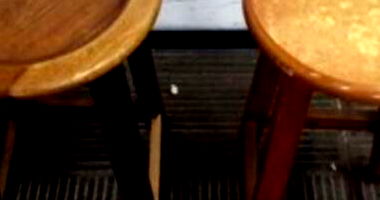 Conjunto de Banquinhos de Madeira - 80 Unidades