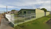 Casa ocupada de 38,75 m² em terreno de 325 m²