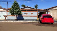 Casa com 2 dormitórios, 1 banheiro, 115m² de área construída e 1 vaga de garagem