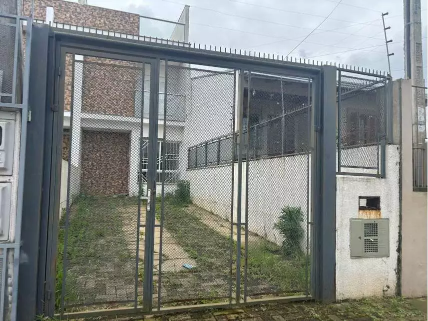 Casa em leilão com 2 quartos e 2 banheiros em Canoas/RS