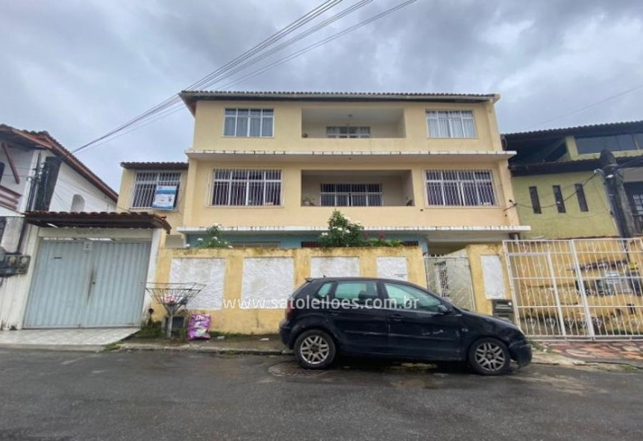 Casa Ocupada com 3 Quartos e 1 Suíte em Salvador