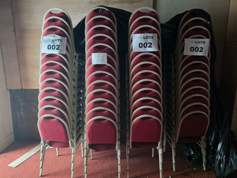 CADEIRAS AUDITORIO - Lote 002