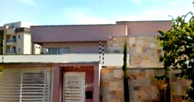 Casa Padrão Ocupada com 1 Vaga e 279m² de Terreno