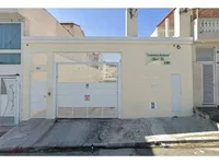 Casa com 2 quartos, 1 banheiro e 1 vaga de garagem