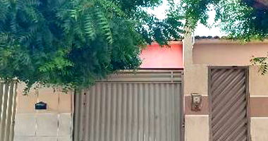 Casa com 2 quartos, 2 banheiros, 2 salas, terraço e 1 vaga