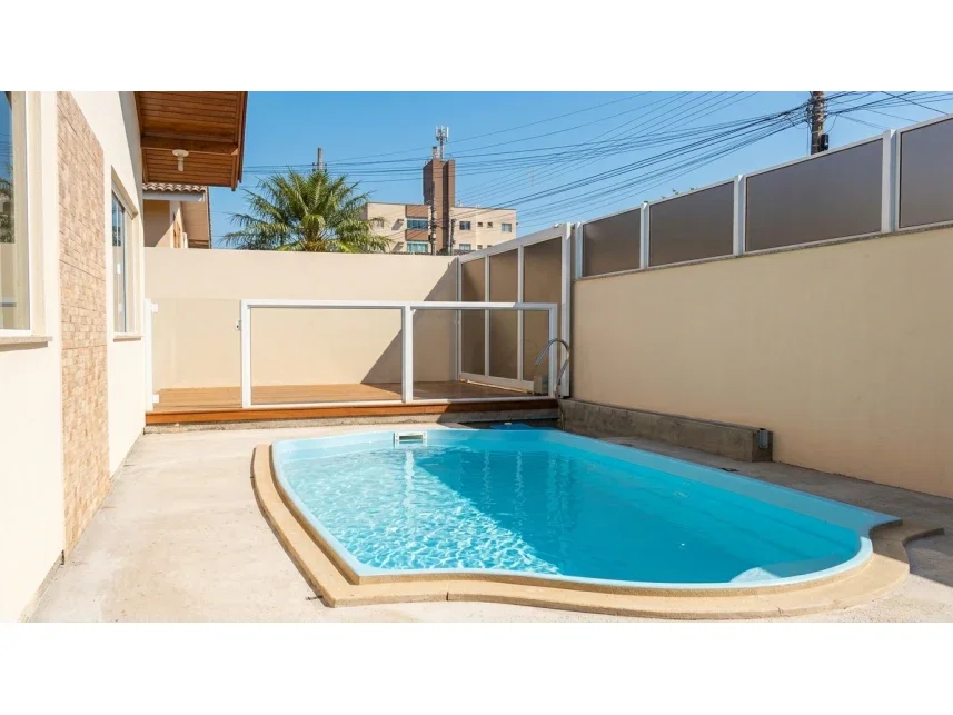 Casa ocupada com 148 m² construídos