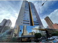 Apartamento com 2 Vagas de Garagem e Escaninho - Setor Bueno