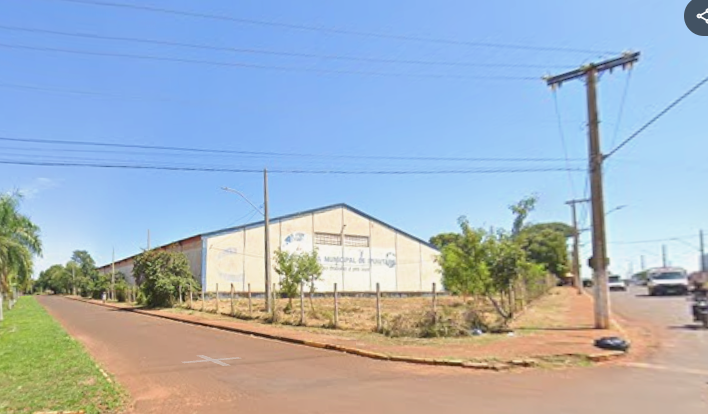 Terreno Urbano com Edificações em Ituiutaba/MG - 23.621m²