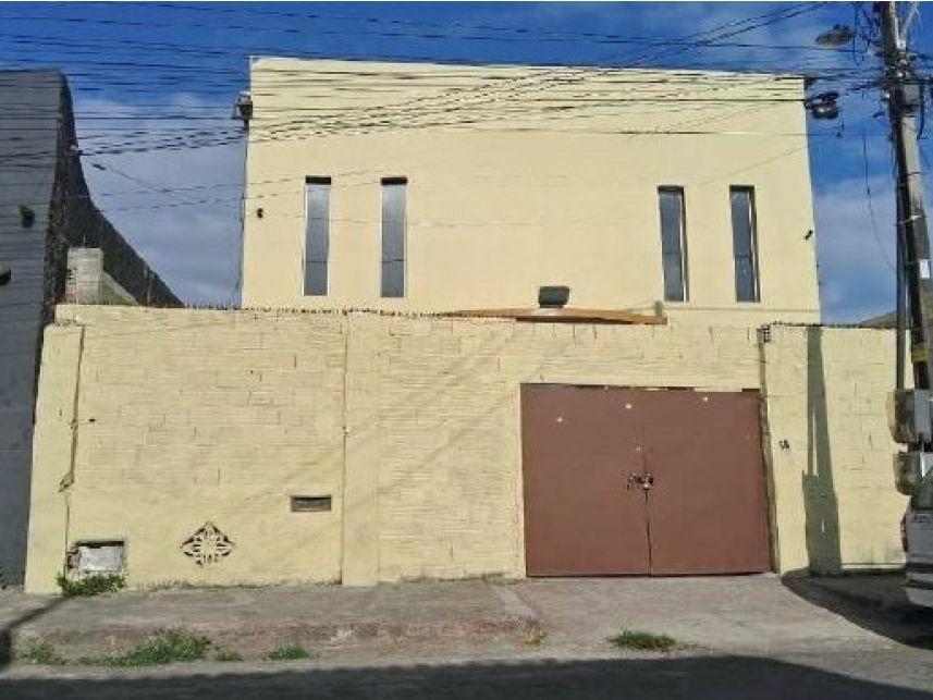 Prédio Comercial Ocupado em Cristo Redentor com 450m²