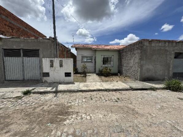 Casa com 2 quartos e 1 banheiro em Feira de Santana