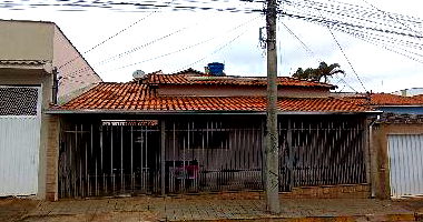 Casa com 3 Quartos e 3 Banheiros em Aparecida