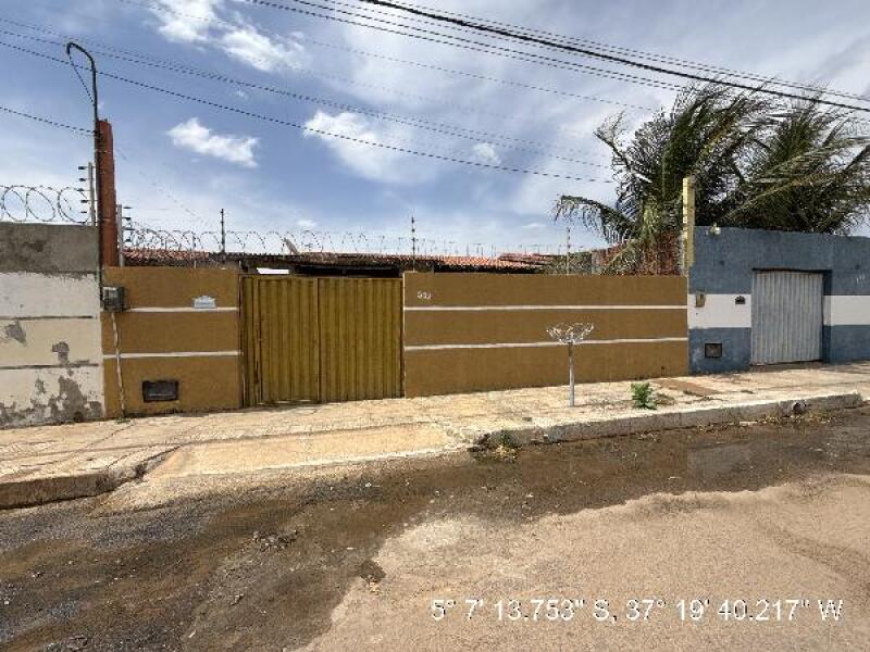 Casa com 2 quartos em Mossoró/RN