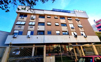 Apartamento/Cobertura com 223,42m² no Edifício Saint Michel