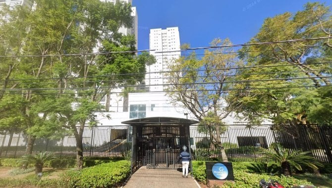 Apartamento 100 m² com 2 vagas e área total de 192 m²