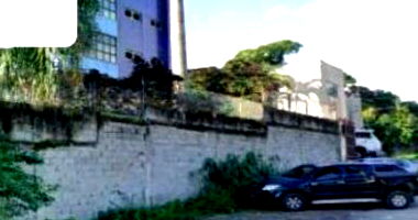Prédio de 4 Andares em Campo Grande - Oportunidade Única!