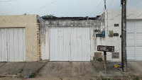 Casa com 2 quartos, 2 banheiros e 74 m²